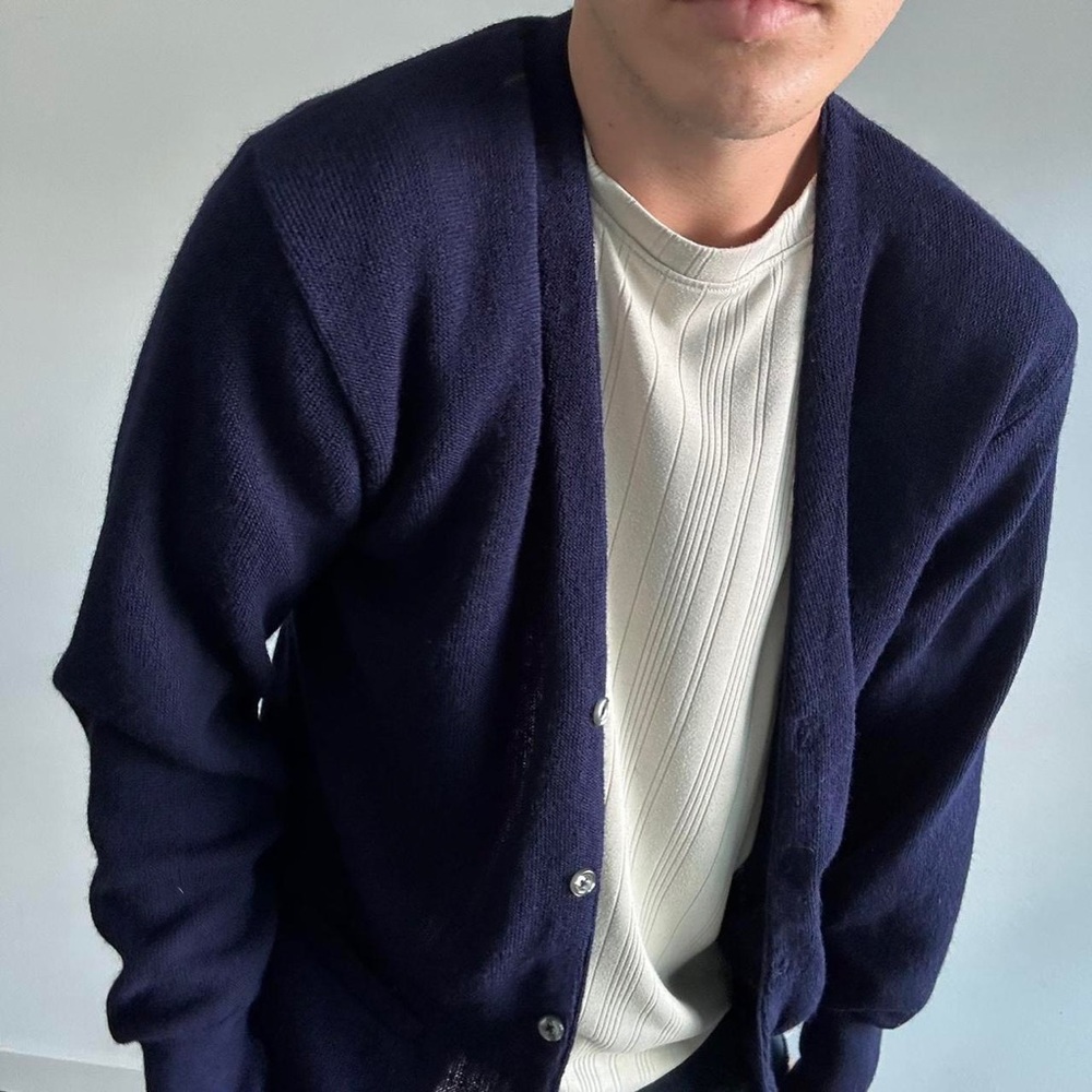 Vintage navy blue cardigan size M